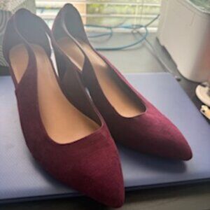 Torrid Wine Pointed Toe Cut Out Block Heel Size 9WW